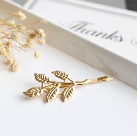 Leaf Hair Clip - Picture 1 of 4